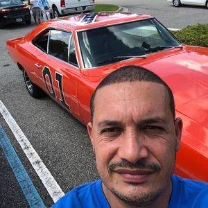 Meet your Posher, Juan alirio